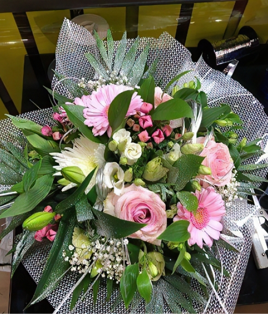 Florilys Fleuriste A Cannes Optez Pour Une Composition Florale De Qualite